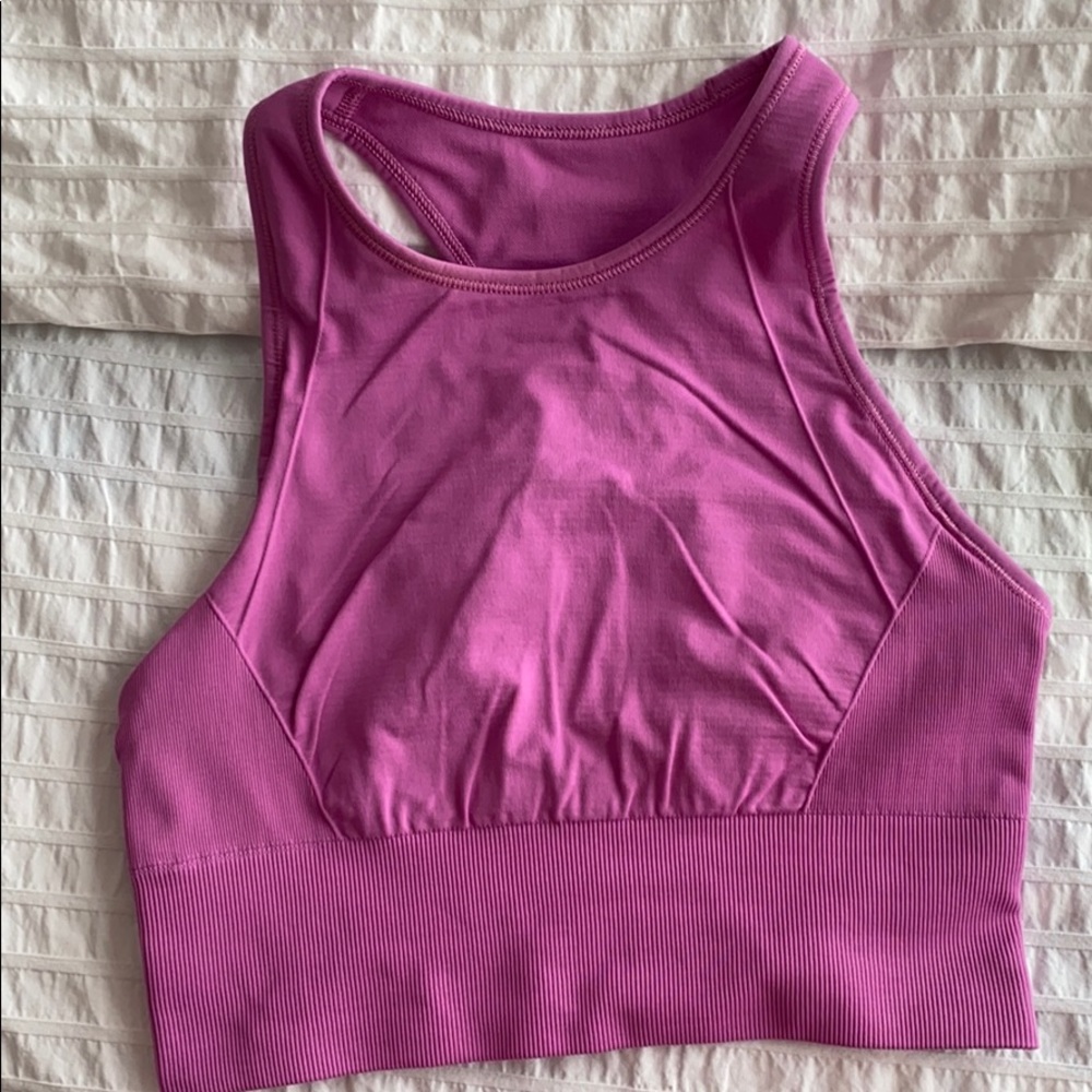 Lululemon sports bra